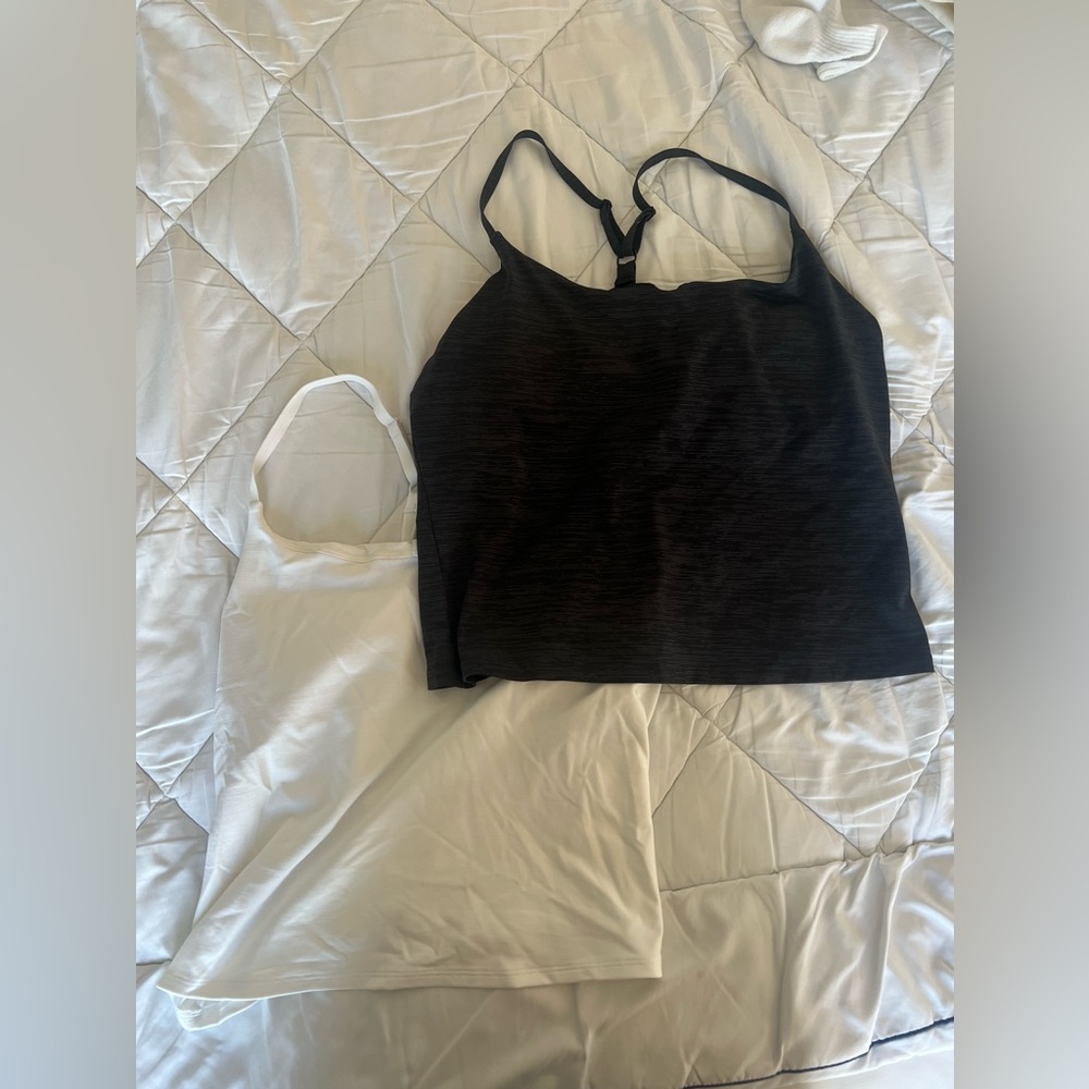 Outdoor voices set of 2 tanks